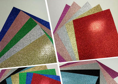 중국 수공 카드 만들기를 위한 색깔에 의하여 주름을 잡는 반짝임 카드 종이 휴일 훈장 협력 업체